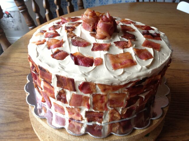 File:Bacon-cake-31.jpg