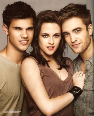 Archivo:Robert-pattinson-taylor-lautner-kristen-stewart-mtv-movie-awards.jpg