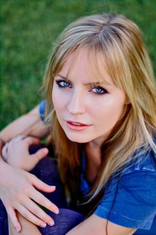 File:Lindsey Haun.jpg