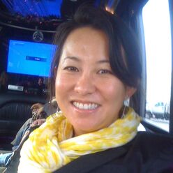 Oanh Ly.jpeg