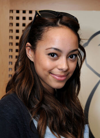 File:Amber Stevens.jpg