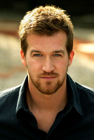 File:Kenneth Mitchell.jpg