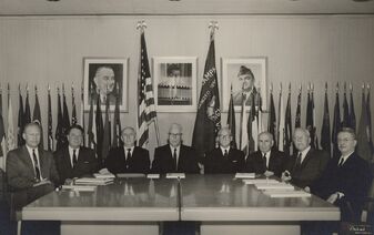 File:Warren Members.jpg