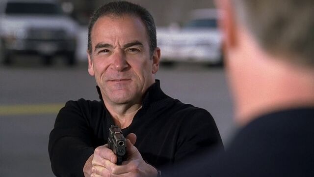 File:Gideon Gun 1.jpg