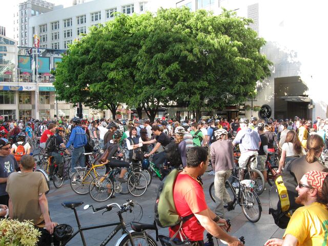 File:Seattle Washington Critical Mass 05.jpg