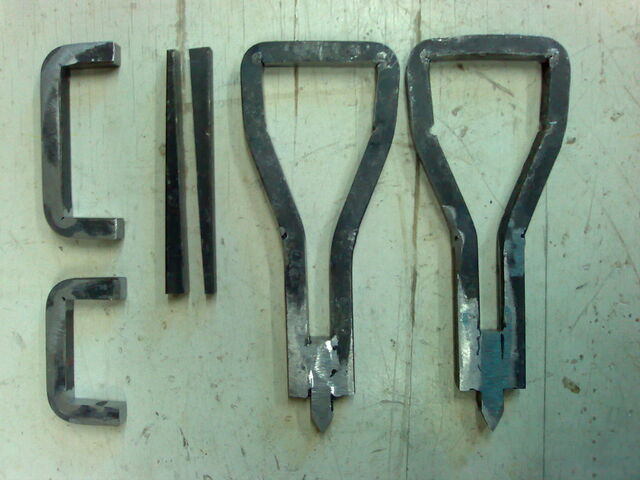 File:Making bow irons-01.jpg