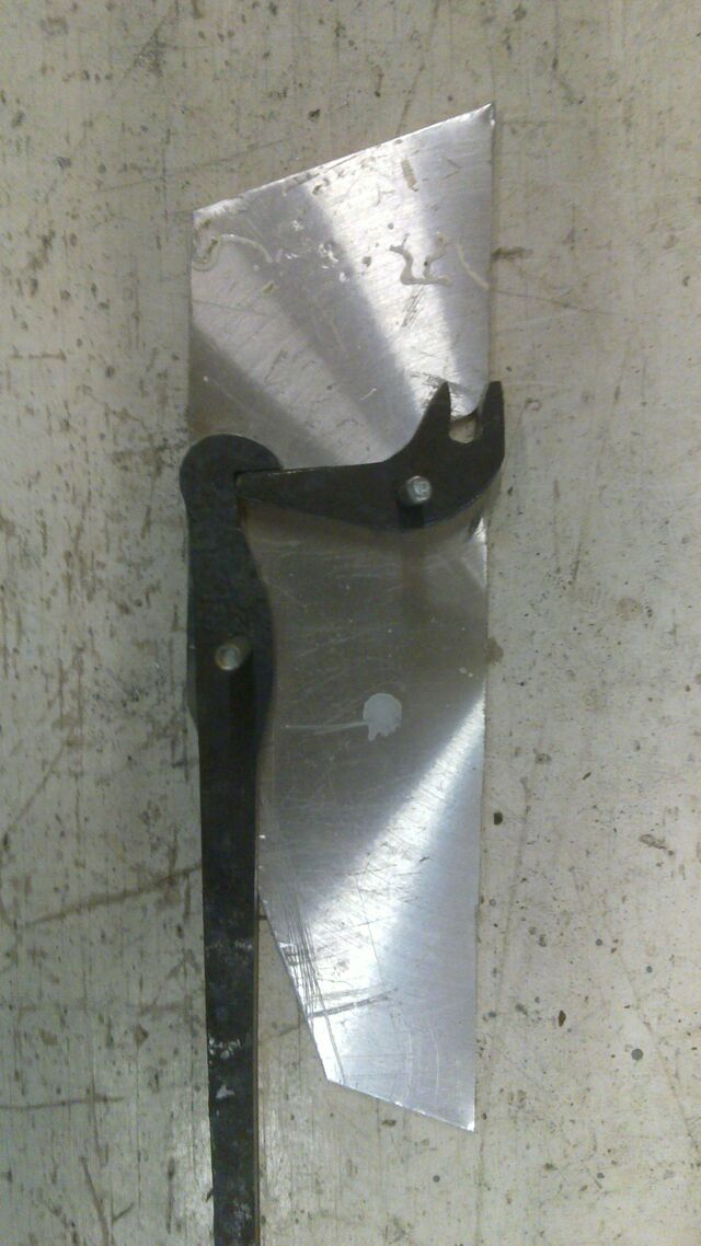 File:Making a simple catch lock - 07.jpg