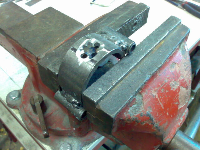 File:Making the nut-09.jpg