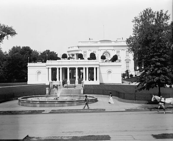 File:East-wing-c1919.jpg