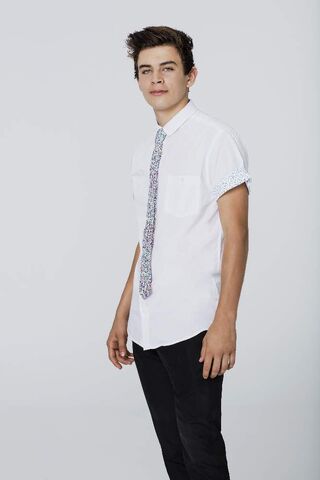 File:Hayes Grier 21.jpg
