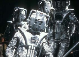41631820 earthshock1 416bbc