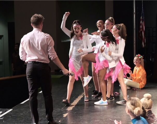 File:724 HQ - Group Dance win (1).jpg