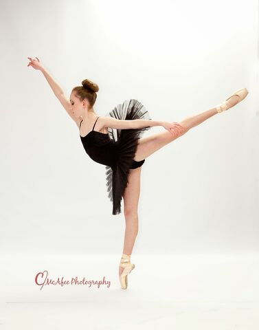 File:Chloe Smith ccmcafeephotography 03a.jpg