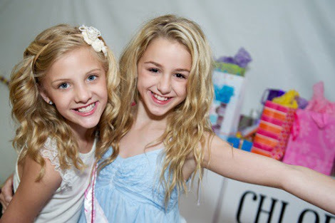 File:Chloeandpaige.jpg