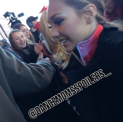 File:509 maddie arriving.jpg