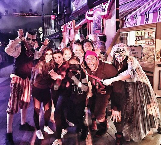 File:706 Girls at Halloween Horror Night.jpg