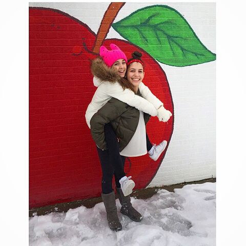 File:Ashtin and Kaycee 2015-01-15.jpg