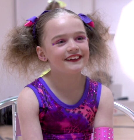 File:Chloe Fenton - Dance Mums UK - vidcap.jpg