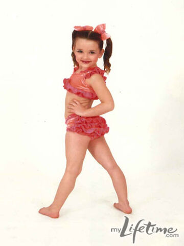 File:Little kendall dance.jpg