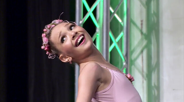File:405 Ballerina (2).jpg