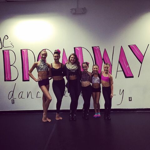 File:Ava with jeanettes broadway dance academy team members.jpg