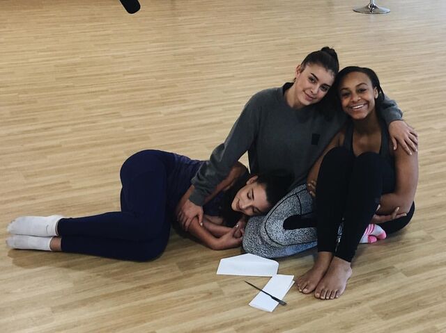 File:706 Kalani, Nia and Kendall at ALDC LA.jpg