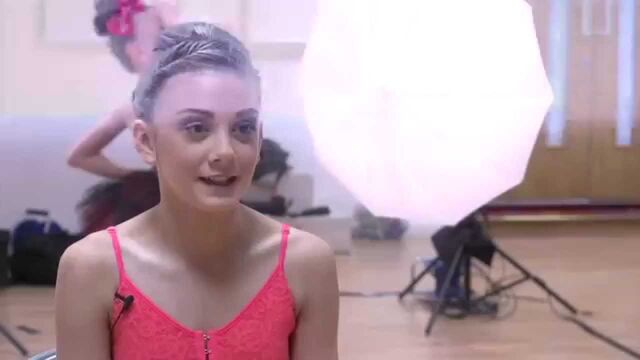 File:Chloe Greenwood vidcap.jpg
