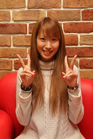 Ami Koshimizu Ami Koshimizu