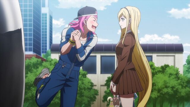 File:Souda meet Sonia.jpg