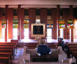 Synagogue of Shiloh with vitraz.jpg