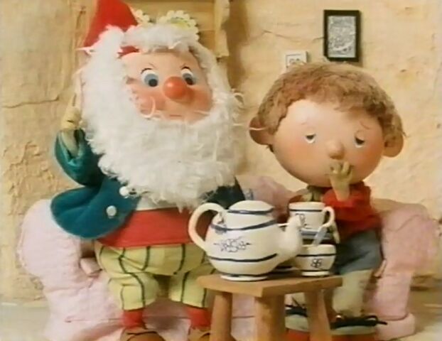 File:70'sbigears.jpg