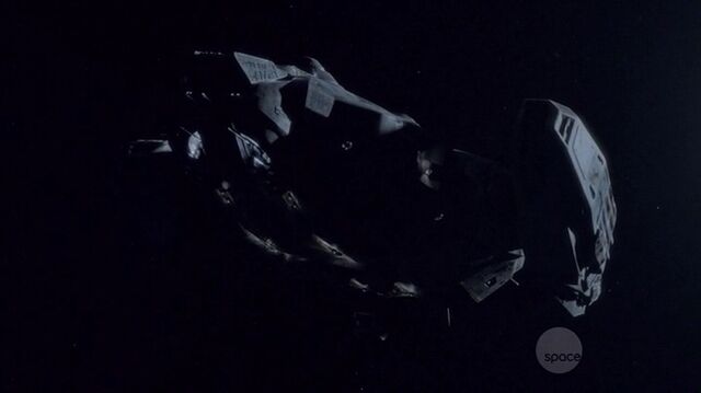 File:S01e01 47.jpg