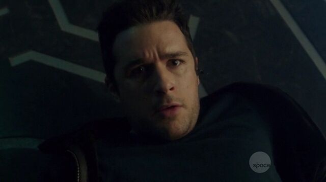 File:S01e01 186.jpg