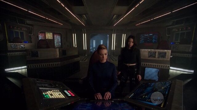 File:S01e01 263.jpg