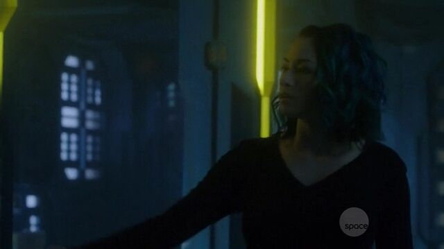 File:S01e01 78.jpg