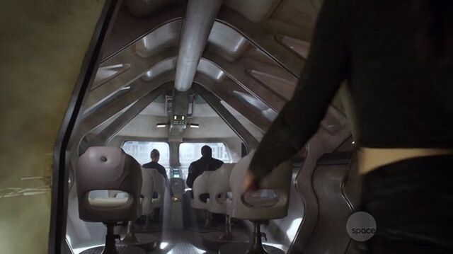File:S01e01 430.jpg