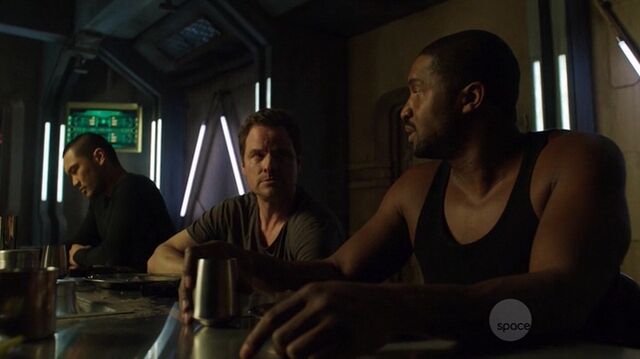 File:S01e01 563.jpg
