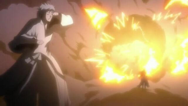 File:Aizen destroys the cleaner.jpg