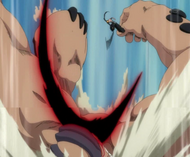 Ichigo attacks Yammy Llargo