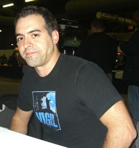 File:Joe Madureira.jpg