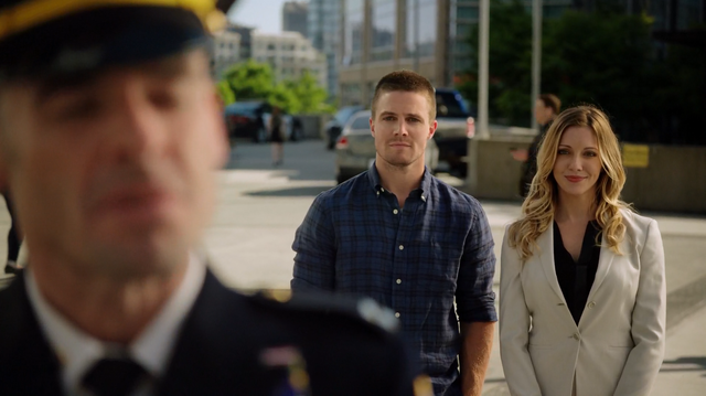 File:Captain Lance publicly recognizes The Arrow as a hero.png