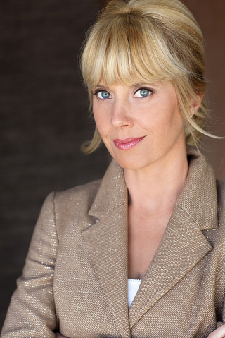 File:Sirena Irwin.png