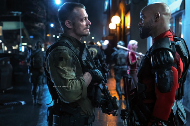 ファイル:Rick Flag and Floyd Lawton face each other.png