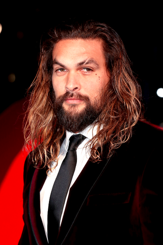 File:Jason Momoa.png