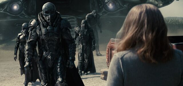 File:Zod questions Martha.jpg