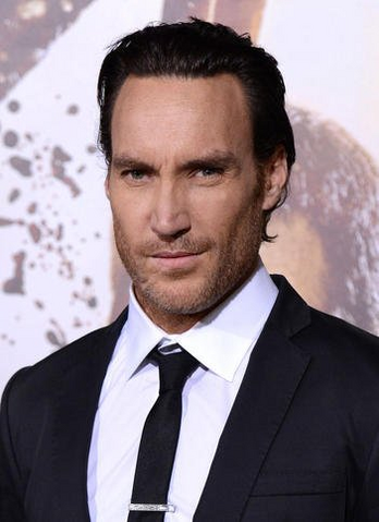 Archivo:Callan Mulvey.png