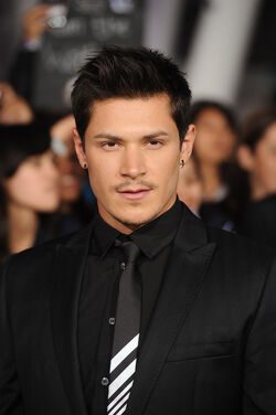 Alex Meraz