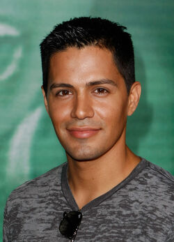 Jay Hernandez
