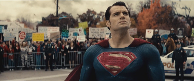 File:Batman v Superman 03.png
