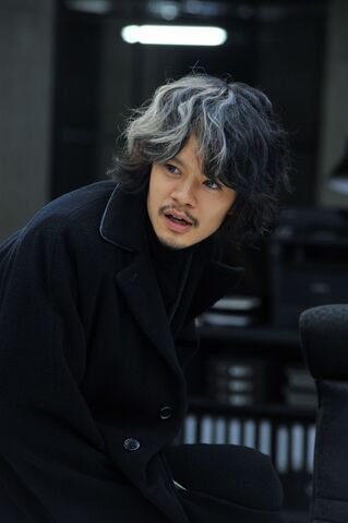 File:LNW Ryuzaki promo 3.jpg